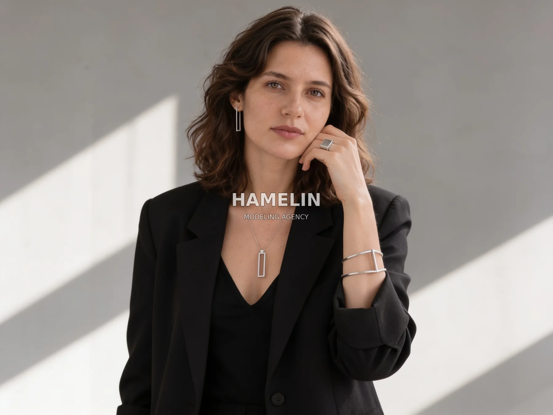 Geometric Silver & Contemporary Jewelry Editorial 3
